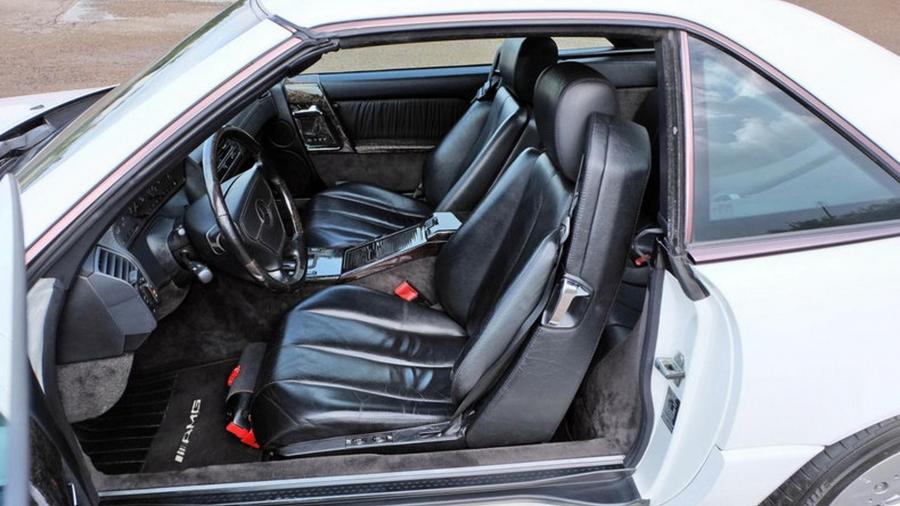 Интерьер Mercedes-Benz SL72 AMG 1995 года  (фото 55 из 82)
